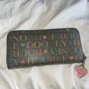 Dooney & Bourke wallet